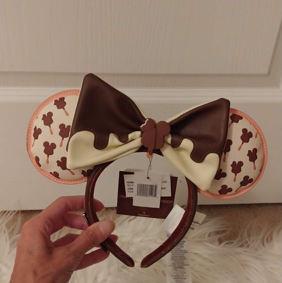 🤎FIRM! NWT DISNEY PARKS LOUNGEFLY MICKEY ICE CREAM BAR MINNIE MOUSE EAR HEADBAN - Picture 3 of 12